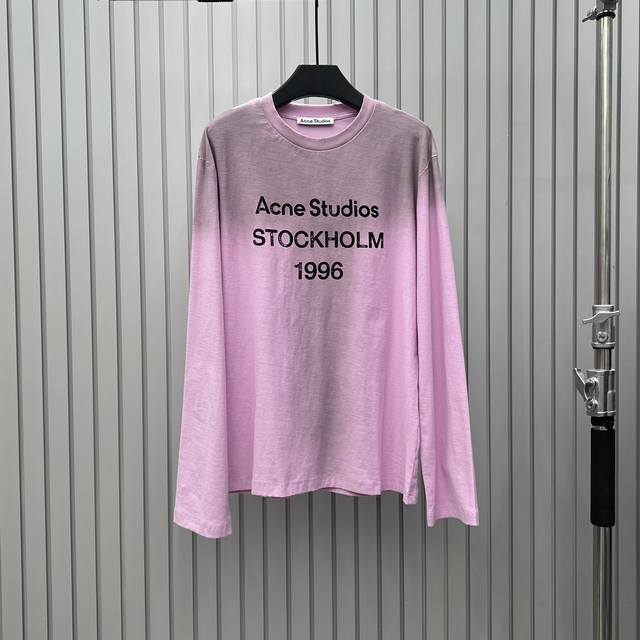 Acne Studios复古做旧1996字母印花宽松落肩长袖t恤上衣，超级舒服 超级百搭，无敌时髦，真的要吹爆这款，白鹿上身更是元气满满，夏天做防晒服很赞，这件