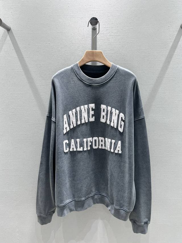 ANIN* BING 24Fw秋冬新款 字母贴布绣洗水做旧圆领卫衣丨独家高版出品！火爆INS博主人手一件的圆领卫衣 落肩宽松的版型 上身非常显瘦 轻松穿出帅气感