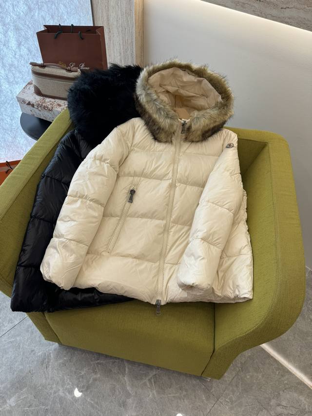 新款羽绒服 Moncler 科技毛领 非真毛 对标专柜 A摆中款白鹅绒 90%羽绒服 黑色 米色 0-1-2-3码