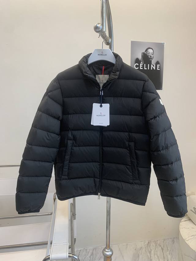 Moncler盟可睐 新品 Baudinet男士短款羽绒夹克外套 码数：1-2-3-4-5 颜色：黑，白