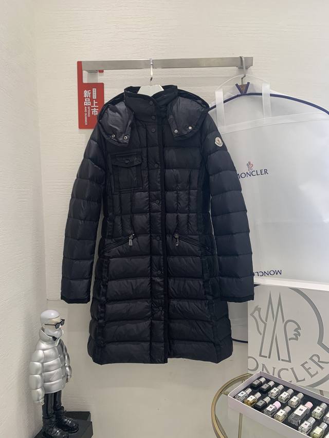 Moncler 蒙口 代购 秋冬新款女士女款羽绒服外套 Hermine 采用longue Saison尼龙制成 Longue Saison尼龙衬里 填充羽绒 可