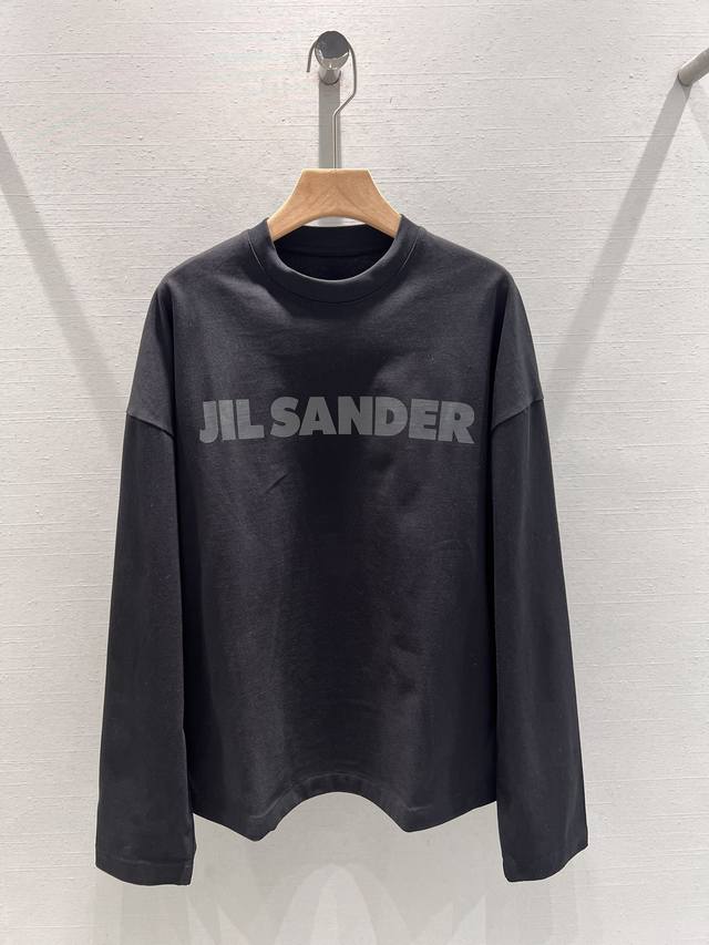 Jil Sander 24Fw早秋新款 极简风字母logo印花圆领长袖t恤丨独家高版出品！超级舒适的圆领t恤 早秋穿搭最佳选择 日常出街必备采用定制面料 宽松版 - 点击图像关闭