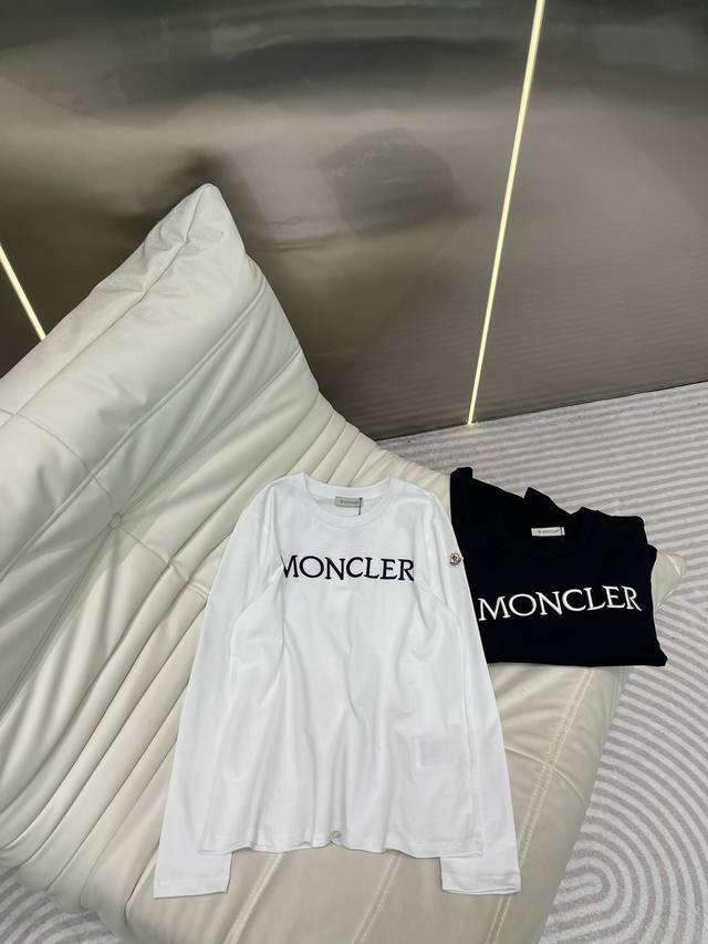 Moncle*蒙口24早秋新品 超级精致的刺绣字母logo长袖t恤。气质少女风减龄又时髦！定位字母撞色刺绣logo低调奢华，经典版型百搭不挑人上身美的不要不要的